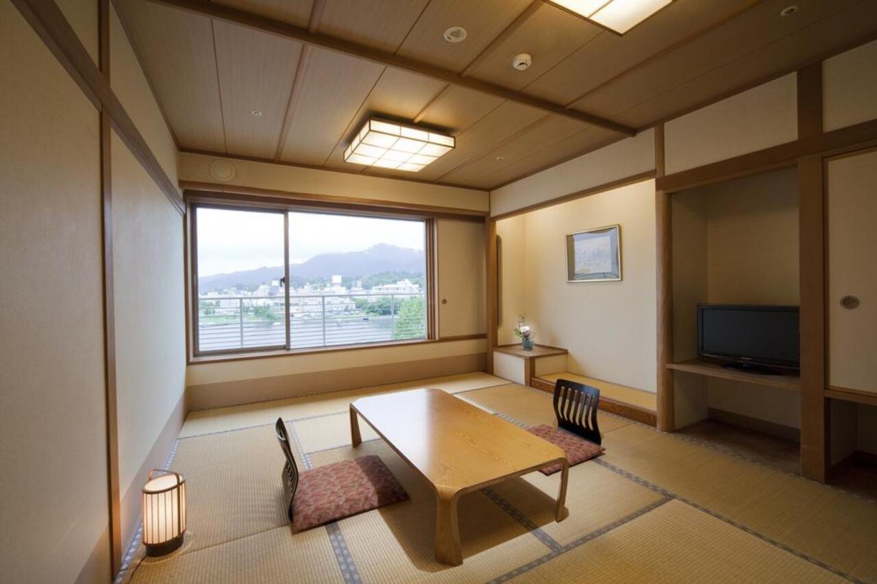 琵琶湖グランドホテル京近江 Otsu Bagian luar foto