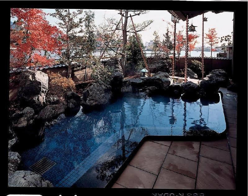 琵琶湖グランドホテル京近江 Otsu Bagian luar foto